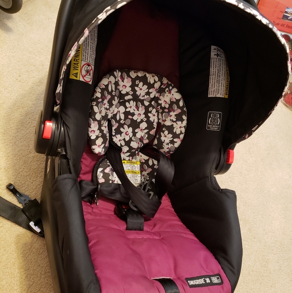 Car seat & Stroller (Click Connect) - Picture 2 of 4